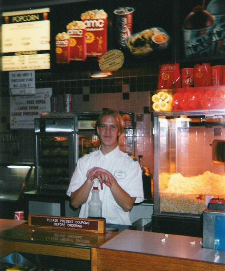 Abbey Theatres 8 - HAPPY SNACK BAR WORKER